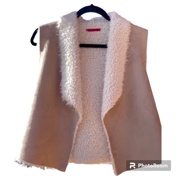 Shearling Vest Velvet By Graham and Spencer Tan Faux suede - Picture 1 of 9